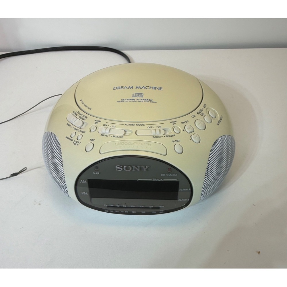 Sony Dream Machine ICF-CD831 AM/FM CD Digital Clock Radio Dual Alarm White
